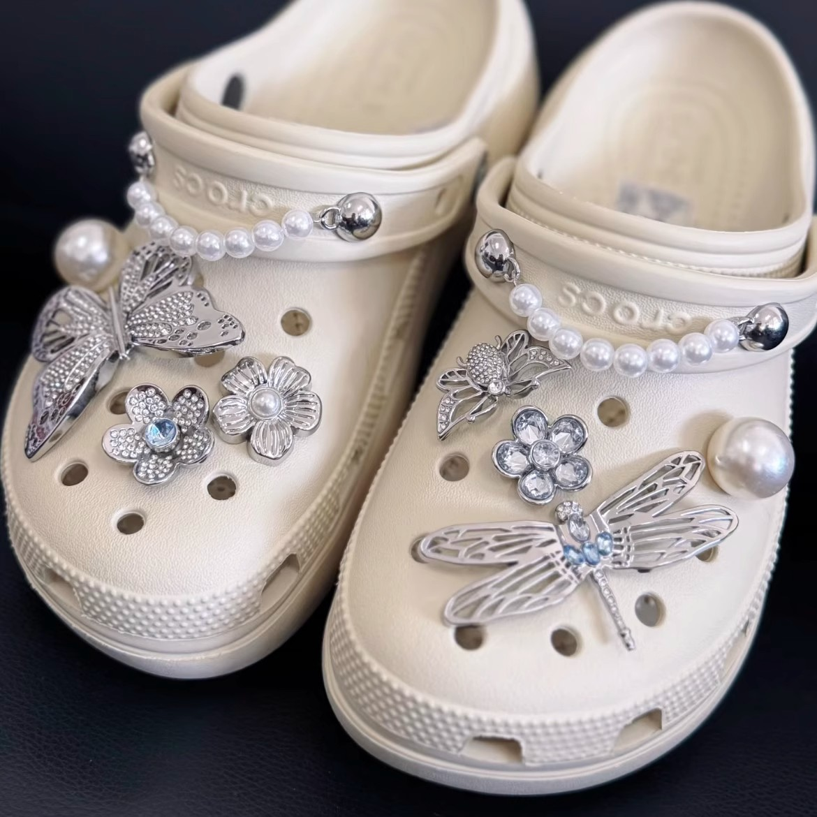 洞洞鞋配饰适配crocs鞋花装饰白鹿同款金属银色DIY鞋扣鞋花可拆卸