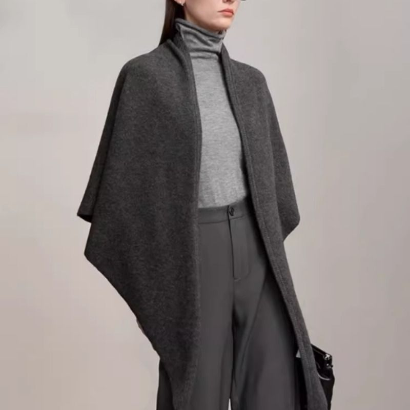 法式高级感灰色针织围巾女秋冬气质外搭披肩大三角巾保暖护颈围脖