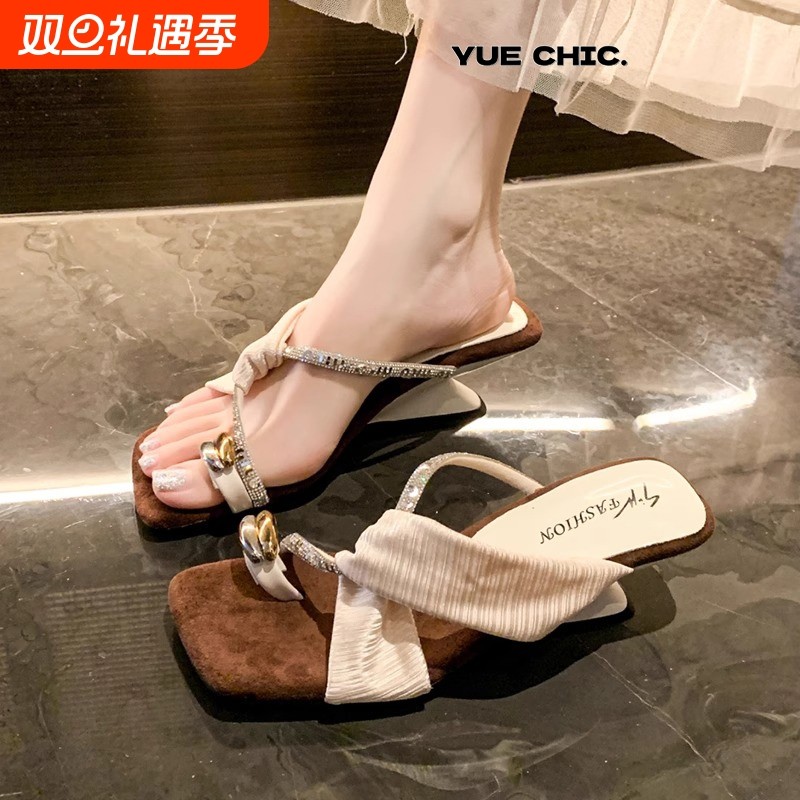 夏季方头拖鞋女外穿2025时尚新款百搭坡跟高跟凉拖鞋不累脚水钻