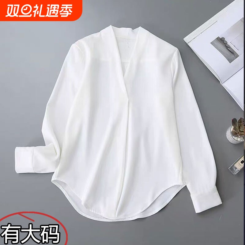 设计感小众V领白衬衫女2025新款醋酸职业大码OL气质春装雪纺上衣