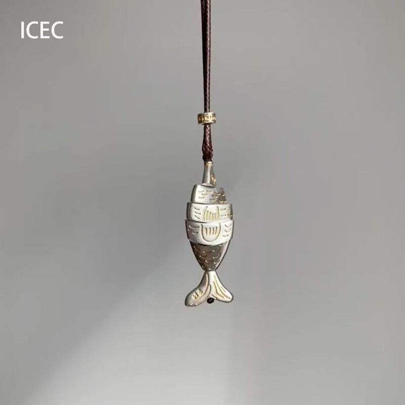 冷淡风拼接小鱼吊坠项链中古vinage小众设计感精致轻奢秋冬毛衣