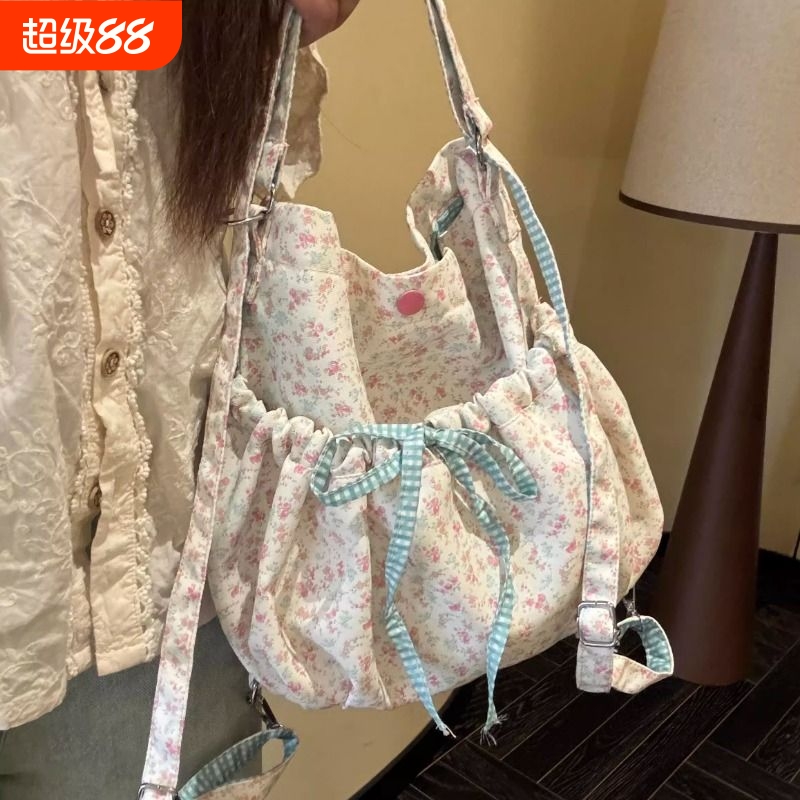 新款帆布包碎花学生党双肩包韩系