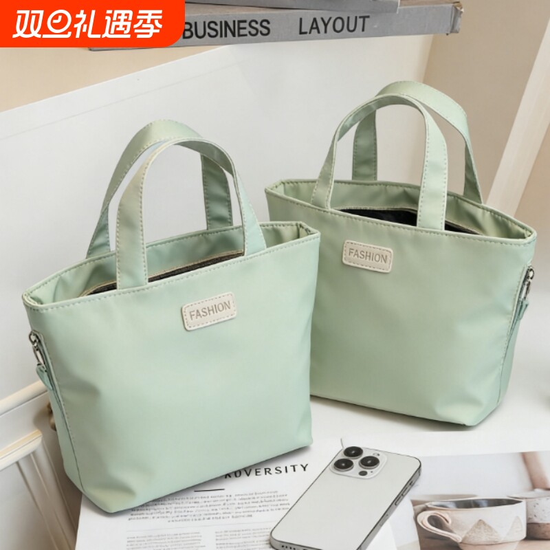 迷你手提小包2025纯色轻薄女包防泼水小布包时尚化妆包简约手拎包