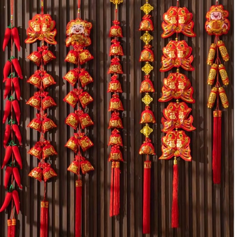 新年春节过年乔迁之喜墙上装饰品客厅中国结鞭炮挂件辣椒挂串挂饰