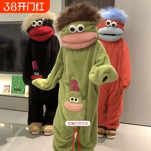 大嘴怪珊瑚绒睡衣女款冬季男加绒加厚可爱搞怪丑鱼睡袍连体家居服