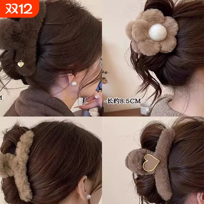 高级感大号头发抓夹女2025新款毛绒鲨鱼夹后脑勺发夹盘发夹子头饰
