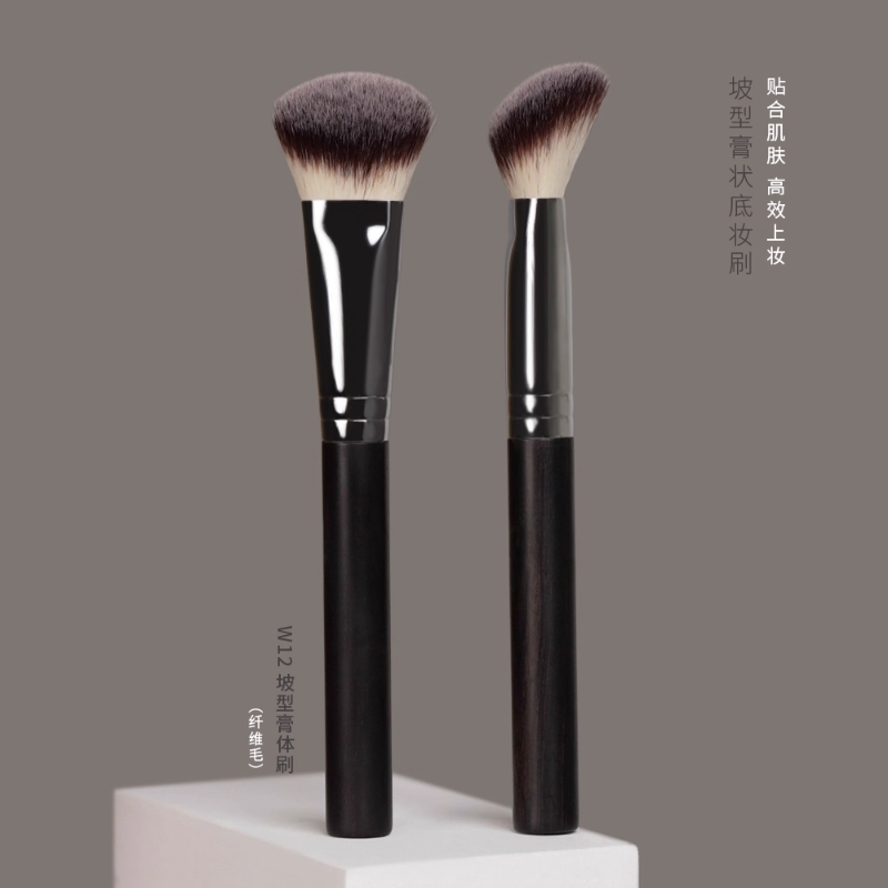 底妆粉底刷不吃粉轻薄黑凤梨新款CP工具无痕粉扑化妆刷高定礼盒