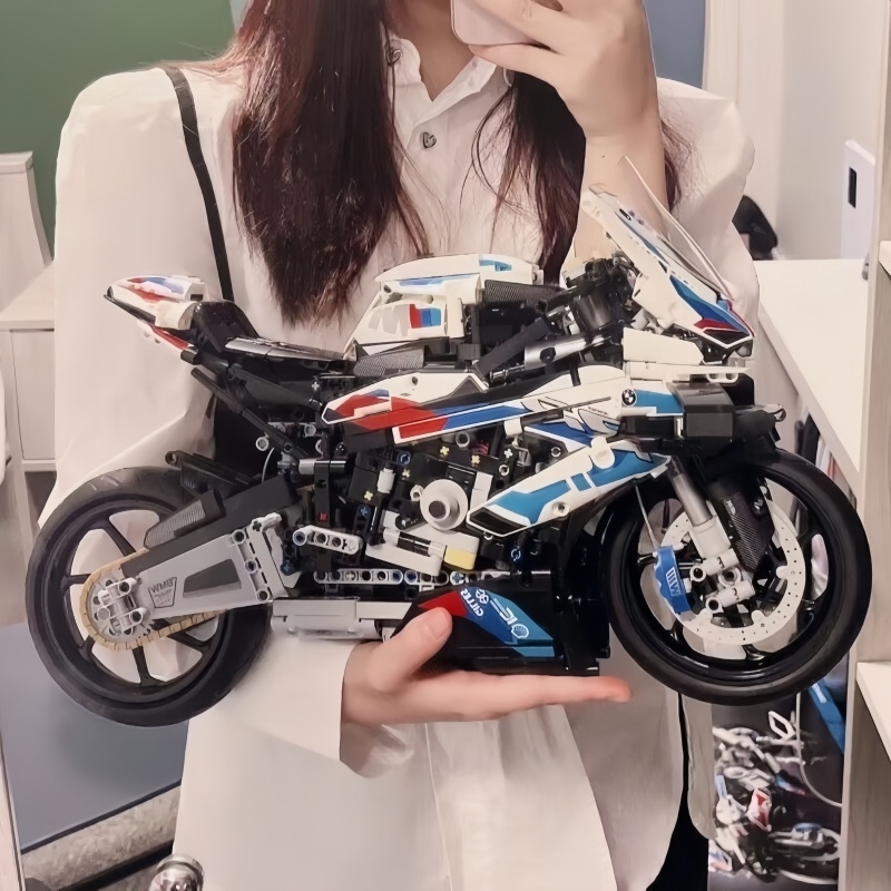 兼容乐高宝马摩托车积木机械组件拼装模型玩具成年高难度男孩礼物