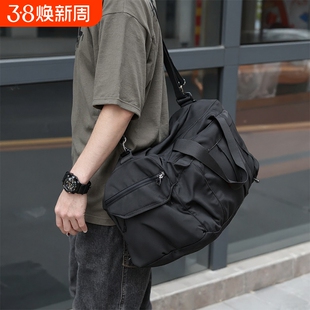 大容量短途旅行包男款出行休闲手提袋行李包运动健身包斜挎包男包