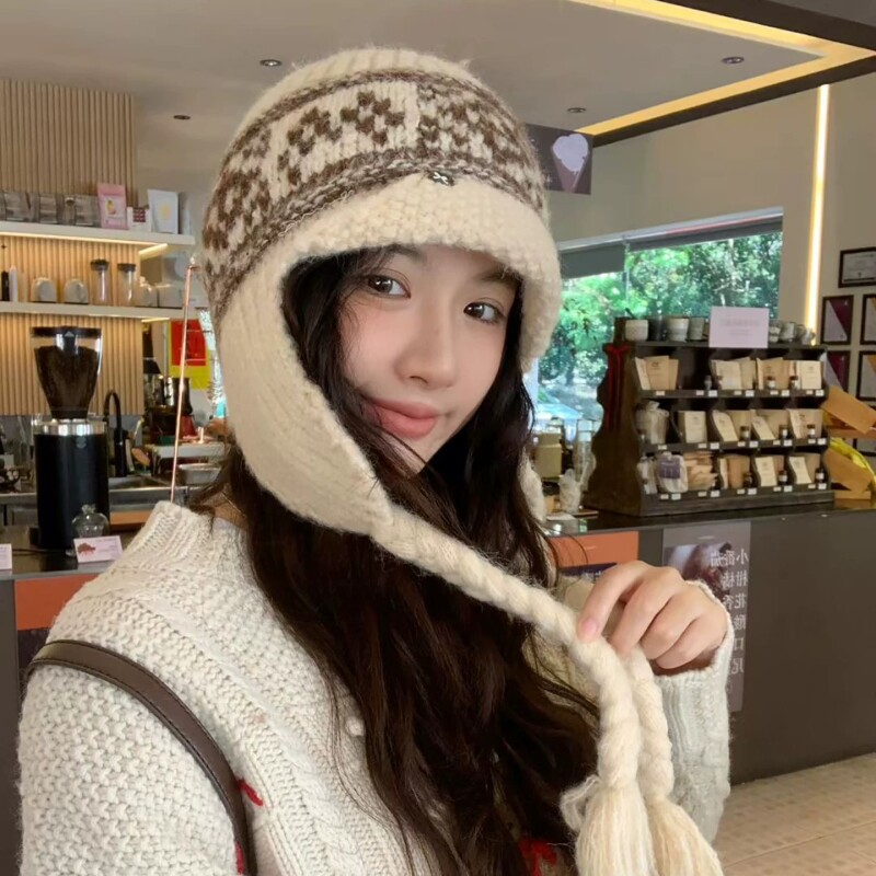 复古费尔岛拼色提花雷锋帽子女冬季大头围系带毛球护耳针织毛线帽