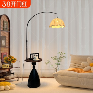 法式复古风落地灯客厅钓鱼灯沙发边几中古风摆件一体台灯温馨氛围