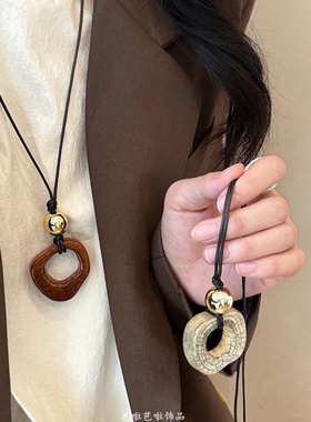 骆驼骨吊坠项链女ins小众设计感长款毛衣链2025新款独特百搭配饰