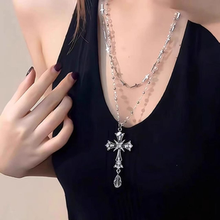 新款 多层叠戴串珠十字架项链小众设计哥特辣妹锁骨链颈链 甜酷个性