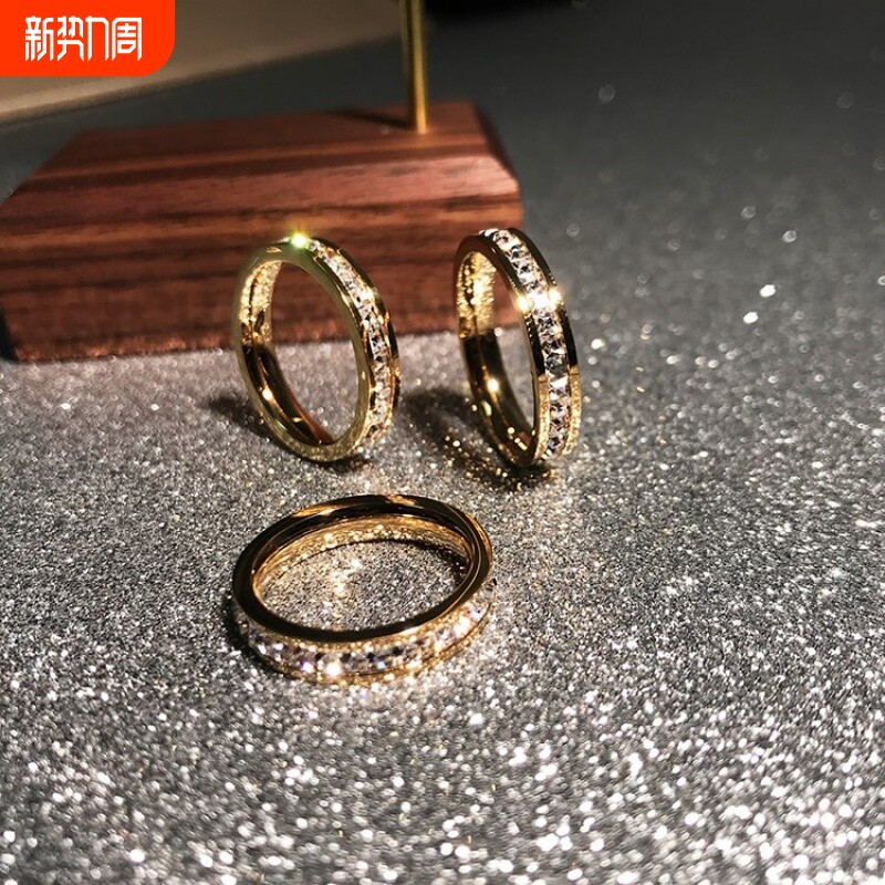 抖音爆款满天星情侣钛钢戒指男女对戒轻奢高级感个性指环玫瑰金