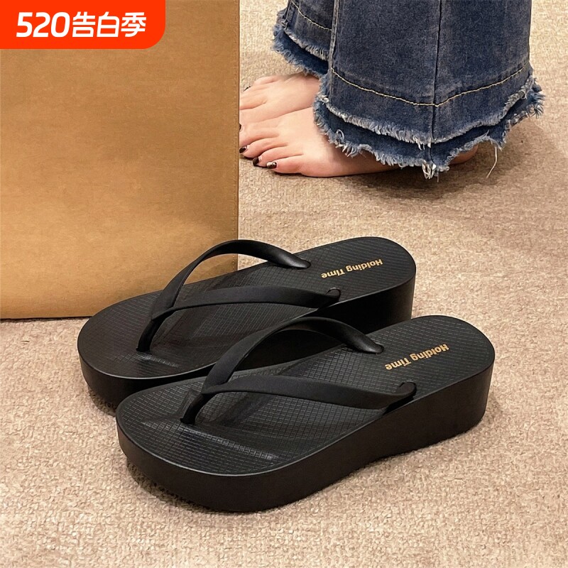 厚底人字拖女士2026新款夏季坡跟绝美不累脚外穿夹趾海边拖鞋女