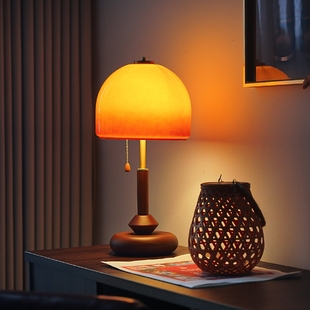 实木台灯卧室床头灯复古包豪斯老上海书房装饰摆件氛围灯蘑菇灯具