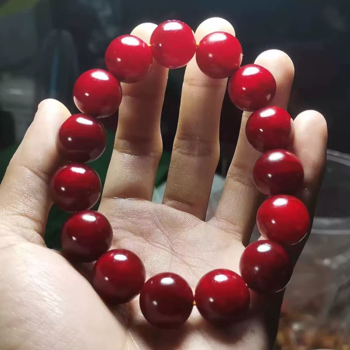 男士帝王血龙木本命年手串转运好运男士全透光佛珠盘玩文玩手串