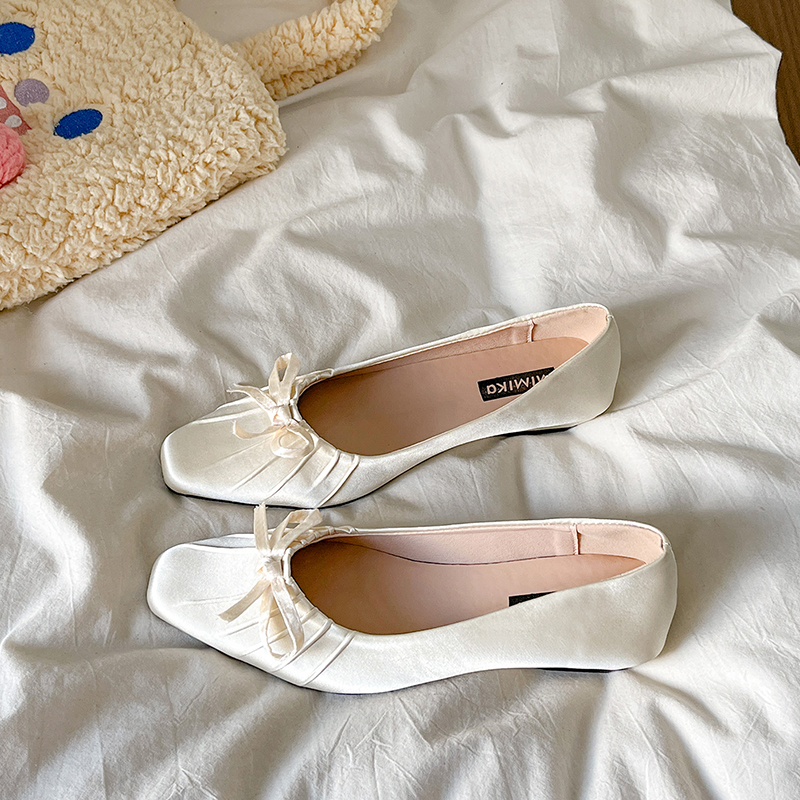 绸缎蝴蝶结浅口单鞋女2025新款秋季一脚蹬方头低跟玛丽珍鞋内增高