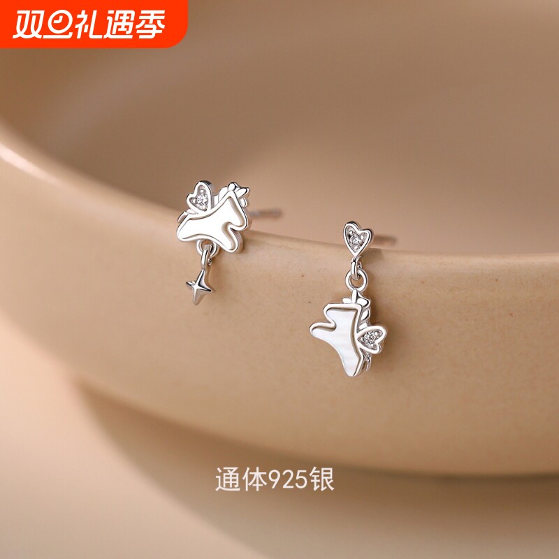 S925纯银梦幻生肖马耳钉女时尚小众设计感耳饰气质本命年耳骨钉