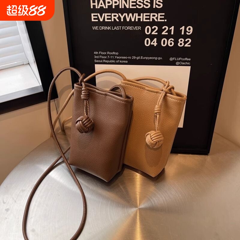 斜挎可爱小包迷你软皮挂饰图片
