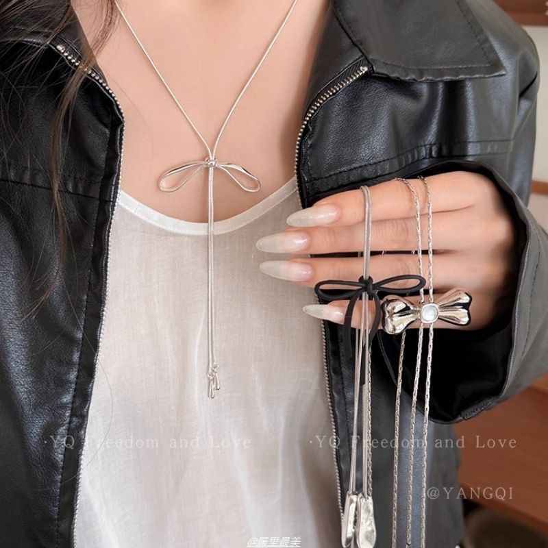 蝴蝶结吊坠项链女款韩系长款装饰毛衣链银色夏天t恤穿搭配饰七夕