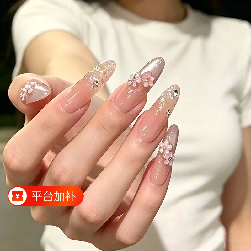 春夏新款花花手工穿戴甲纯欲美甲贴高级感显白中长款假指甲杏仁