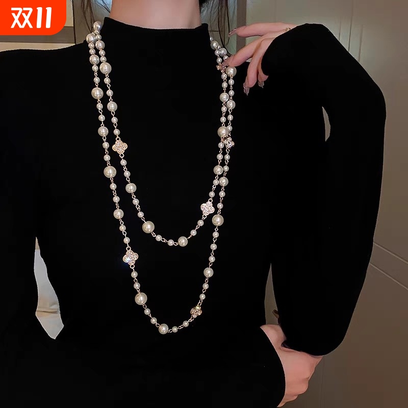 珍珠毛衣链2025年新款潮设计感小众长款高级感小香风高端项链多层