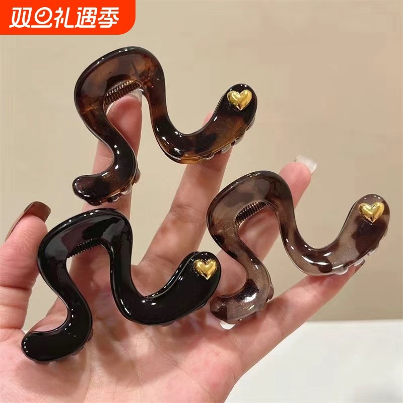 【豹纹抓夹】新款感简约时尚豹纹中号抓夹韩版金色爱心半抓鲨鱼夹