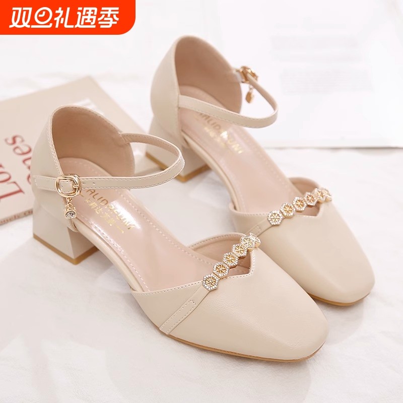 特价鞋2025新款包头凉鞋女一字扣方头粗跟中跟配裙子鞋后空手工