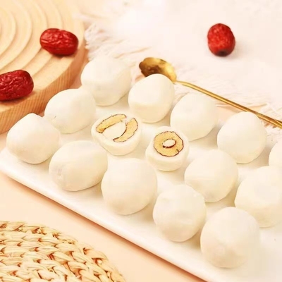 2新货新疆特产网红奶枣扁桃仁夹心奶枣休闲零食食品巴旦木