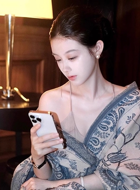 明星同款轻奢外搭披肩