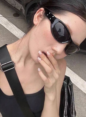 新款发箍白色墨镜女款高级感二合一网红时尚个性未来科技感太阳镜