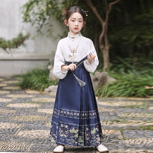 女童马面裙套装2025新款冬季新中式儿童汉服国风大童拜年服演出服
