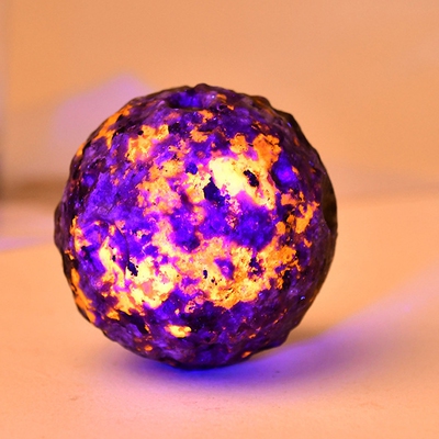 天然火焰石水晶矿石陨石坑