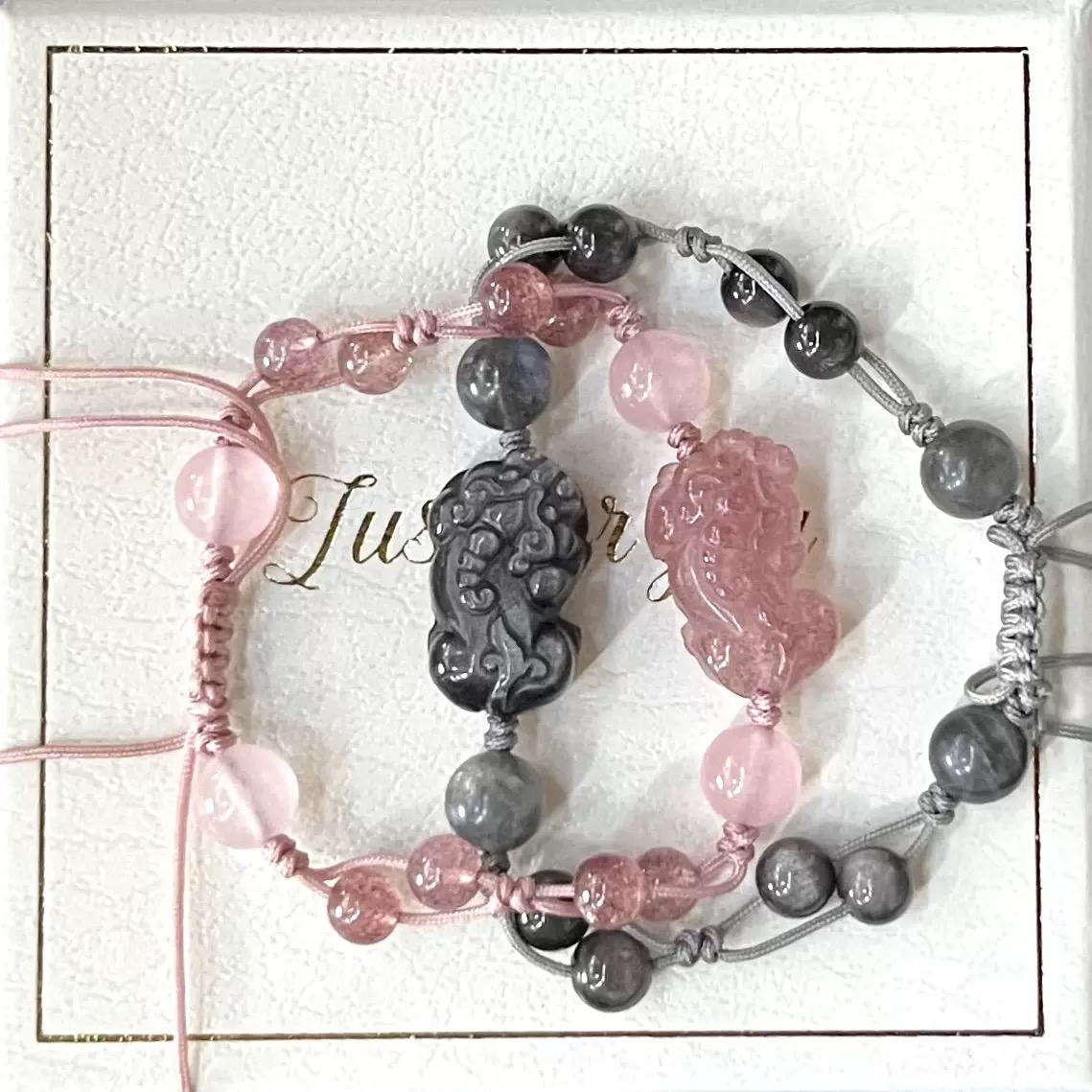 天然草莓晶银曜石配灰月光手链