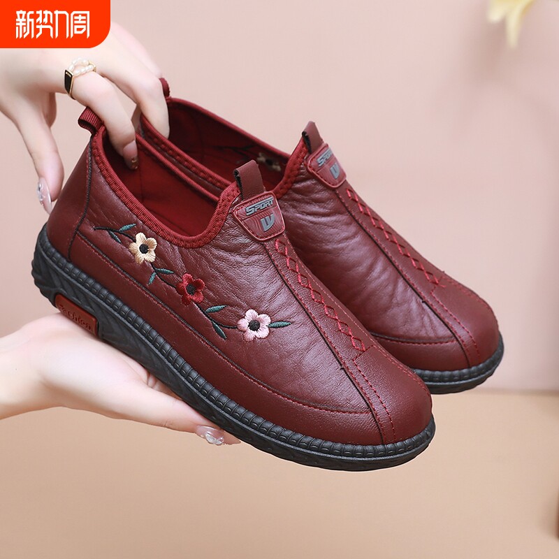 老北京布鞋春秋女鞋休闲轻便中老年妈妈鞋平底软底防滑舒适奶奶鞋