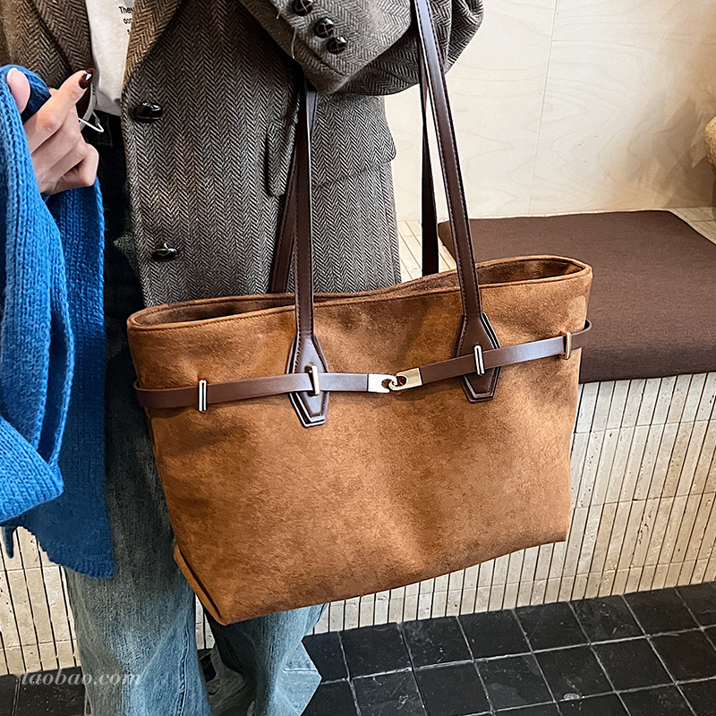 大容量麂皮包女2025新款休闲百搭