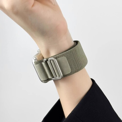 适用苹果S9手表iwatch10表带applewatch8高山回环7编织Ultra2腕带同款s10手表带s9尼龙白色舒适