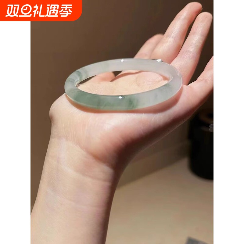 爆款新疆仿天山翠玉手镯子冰糯种冰翠浅绿半山水飘高级感圈口
