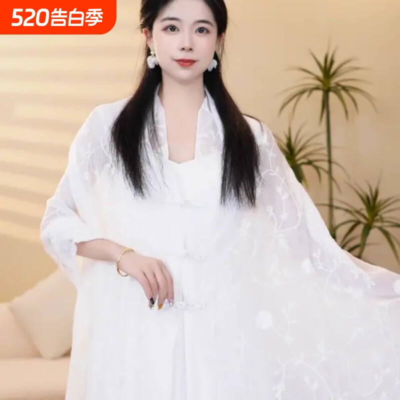 夏季刺绣盘扣披肩2025新款时尚百搭防晒旅行拍照外搭薄款披风开衫