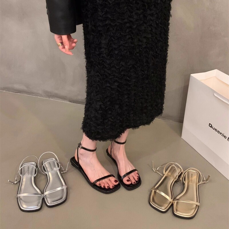 意尔康心选法式平底黑色细带凉鞋仙女鞋夏季软底海边度假风罗马鞋