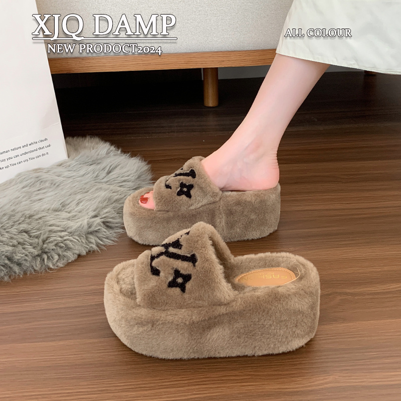 小个子增高毛毛拖鞋女秋冬加绒外穿厚底2025女士棉拖高跟毛绒黑色