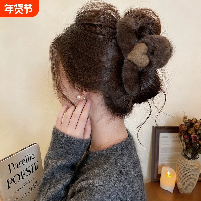 复古爱心毛绒发夹抓夹女高级感2026新款后脑勺盘发大号鲨鱼夹发饰,饰品/流行首饰/时尚饰品新,发饰,淘宝优惠券,粉丝福利购,淘宝优惠卷