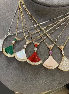 小裙子项链白贝母女小扇子轻奢礼物送女友新款高级感锁项链