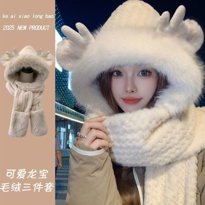 帽子围巾一体女秋冬季百搭2025年爆款可爱保暖连帽毛绒三件套围脖