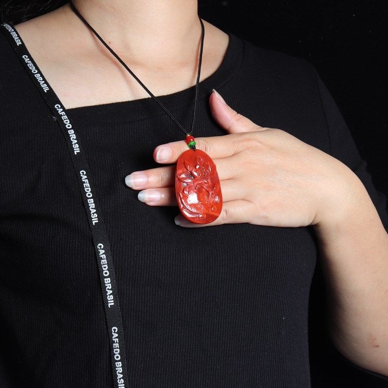天然南红玛瑙吊坠火焰r纹雕刻挂坠男女款挂件饰品情人节生日礼物