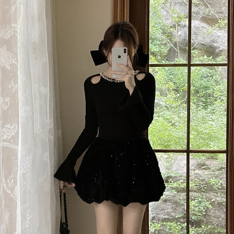 大码时尚针织露肩收腰花苞小黑裙