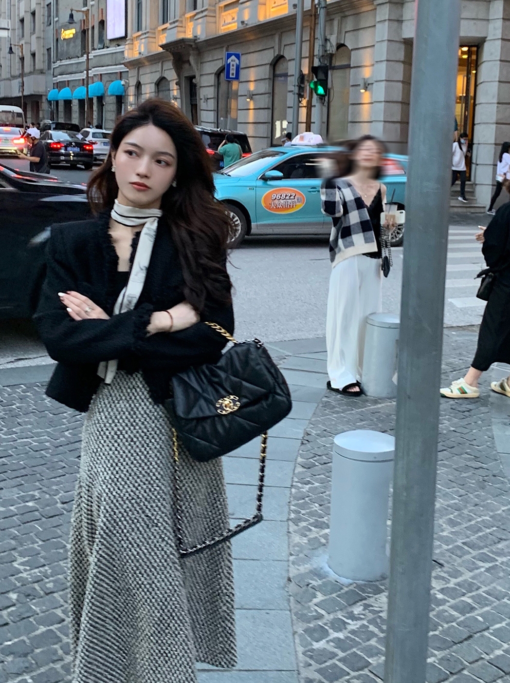 只有香榭丽大道秋冬设计感半身裙