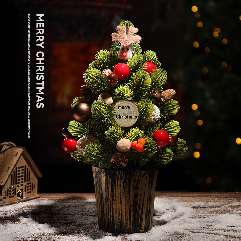 诺贝松小圣诞树咖啡厅氛围布置