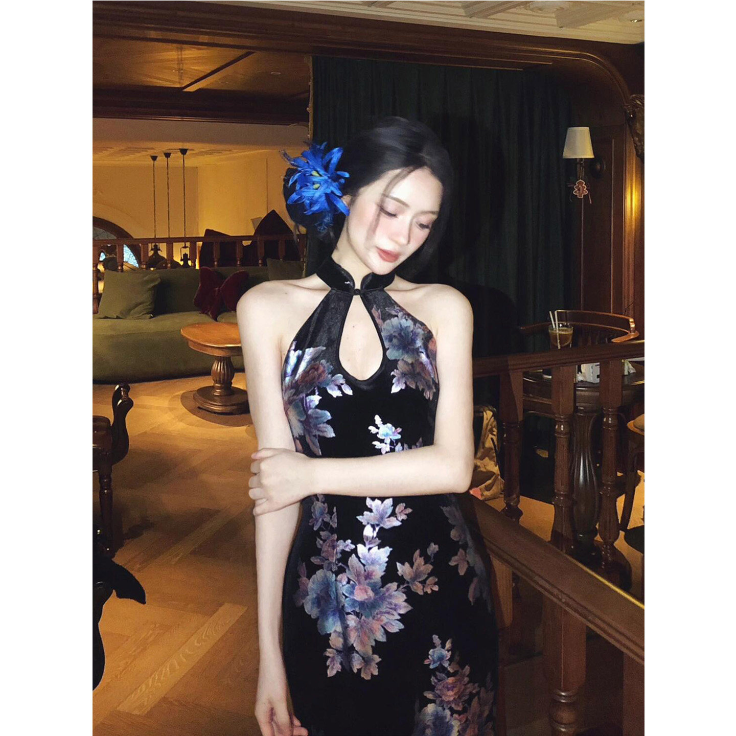 XZY 微胖新中式气质镂空挂脖旗袍连衣裙女25年夏季修身印花包臀裙